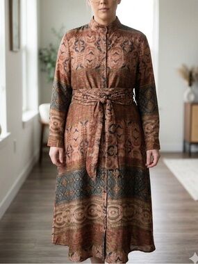 Bohemian Button-Front Midi Dress in Rust size L.